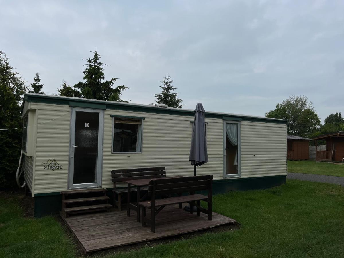 스트라호틴 Autocamp Free Star - Mobilheimy 아파트 외부 사진