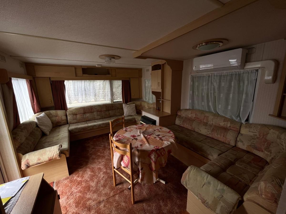 스트라호틴 Autocamp Free Star - Mobilheimy 아파트 외부 사진